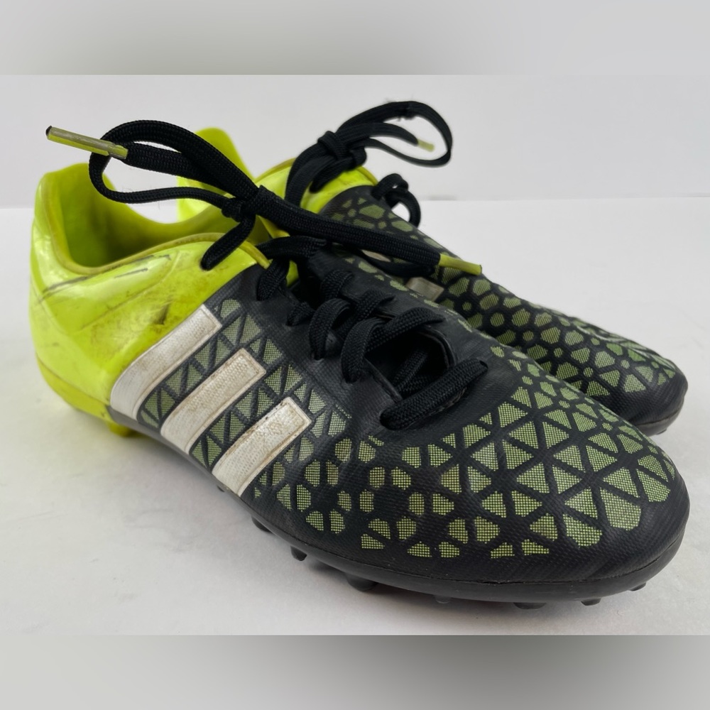 Adidas Ace 15.3 FG/AG Kids Soccer Shoes B32842 Size 3 Cleats